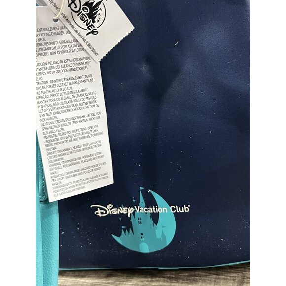 2024 Disney Parks Vacation Club Glows Loungefly Backpack Mickey Icon Castle LF2 - Picture 5 of 7
